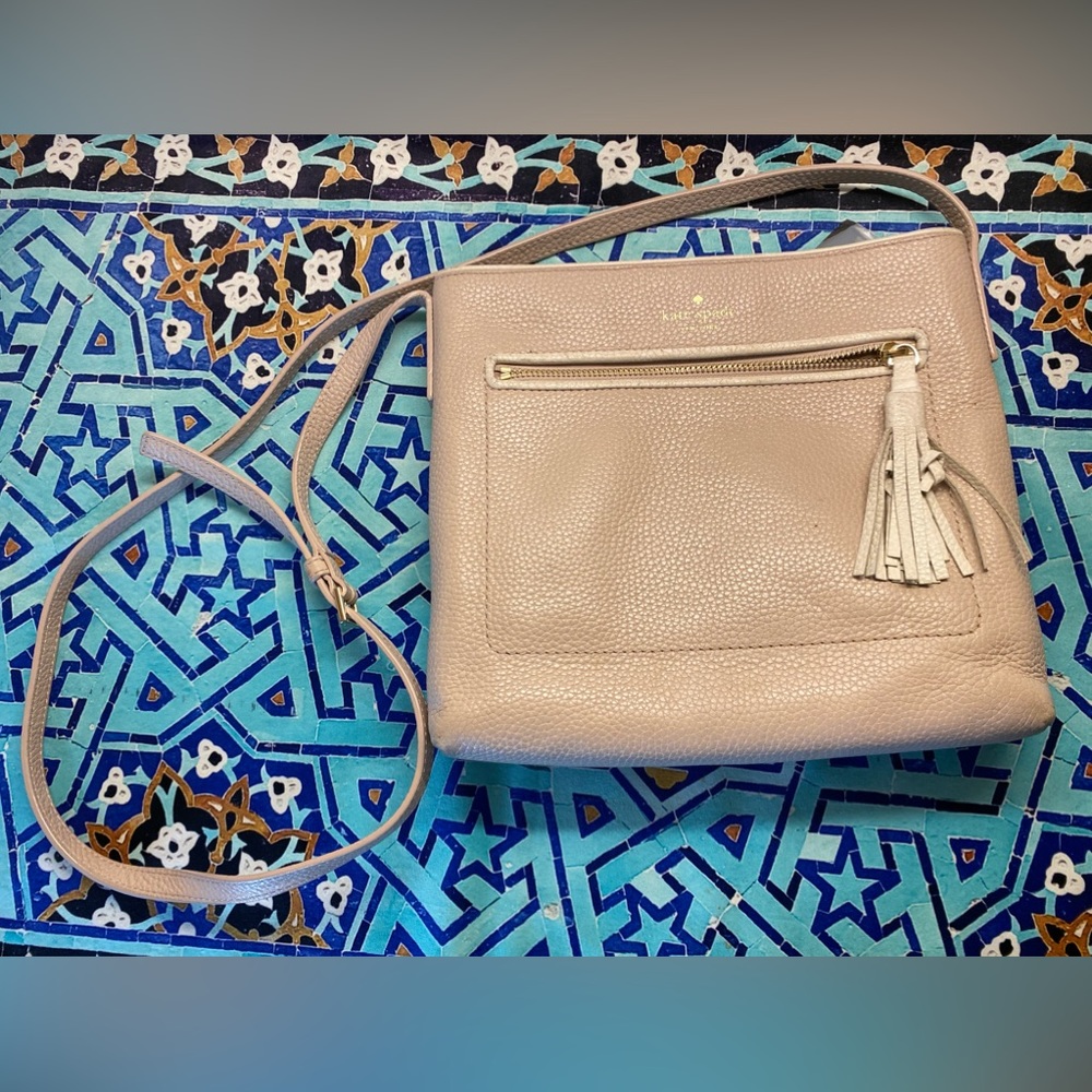 Kate Spade Light Tan Adjustable Crossbody Bag with pockets
